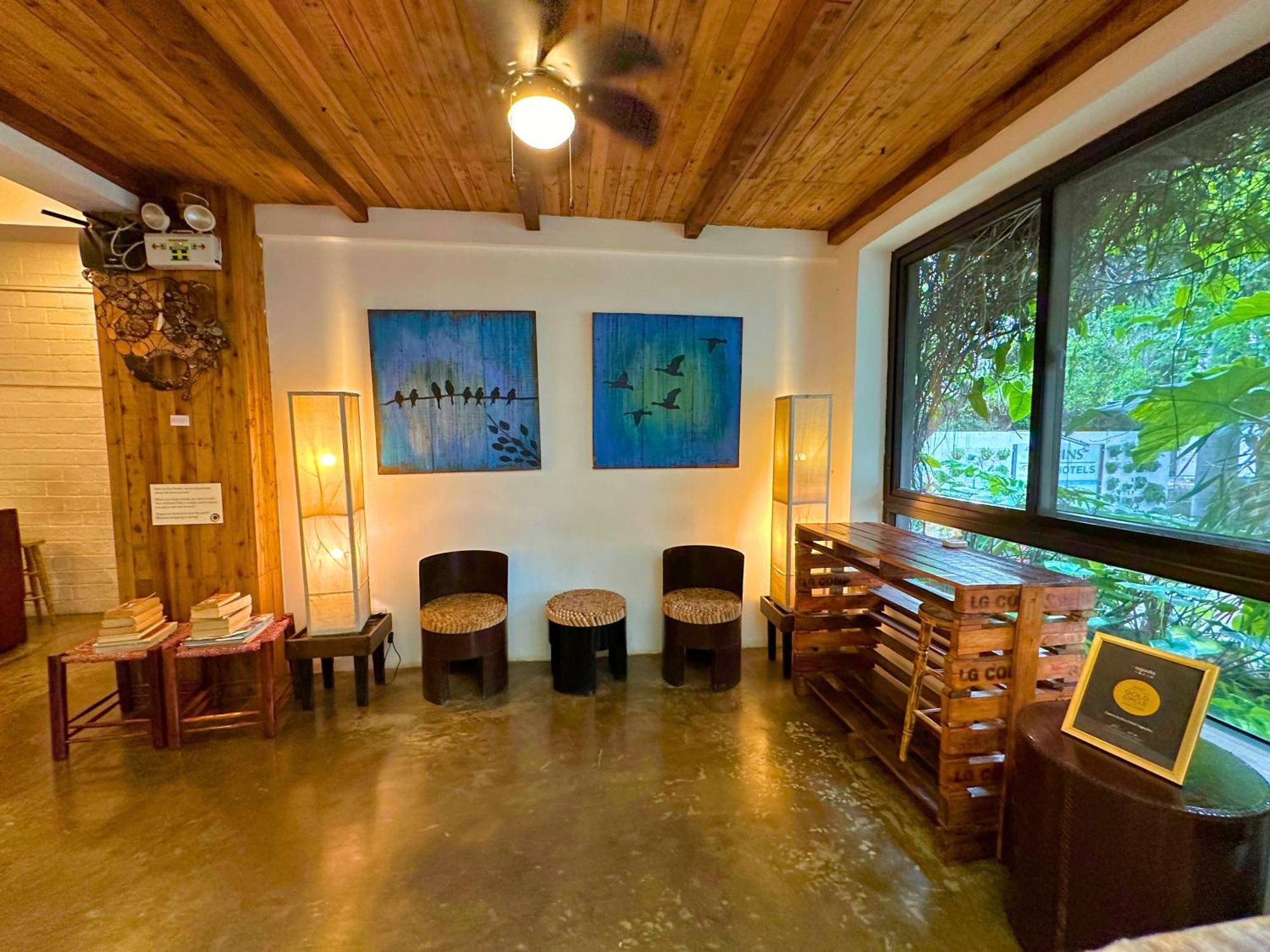 Cabins By Eco Hotels Tagaytay City Exterior foto